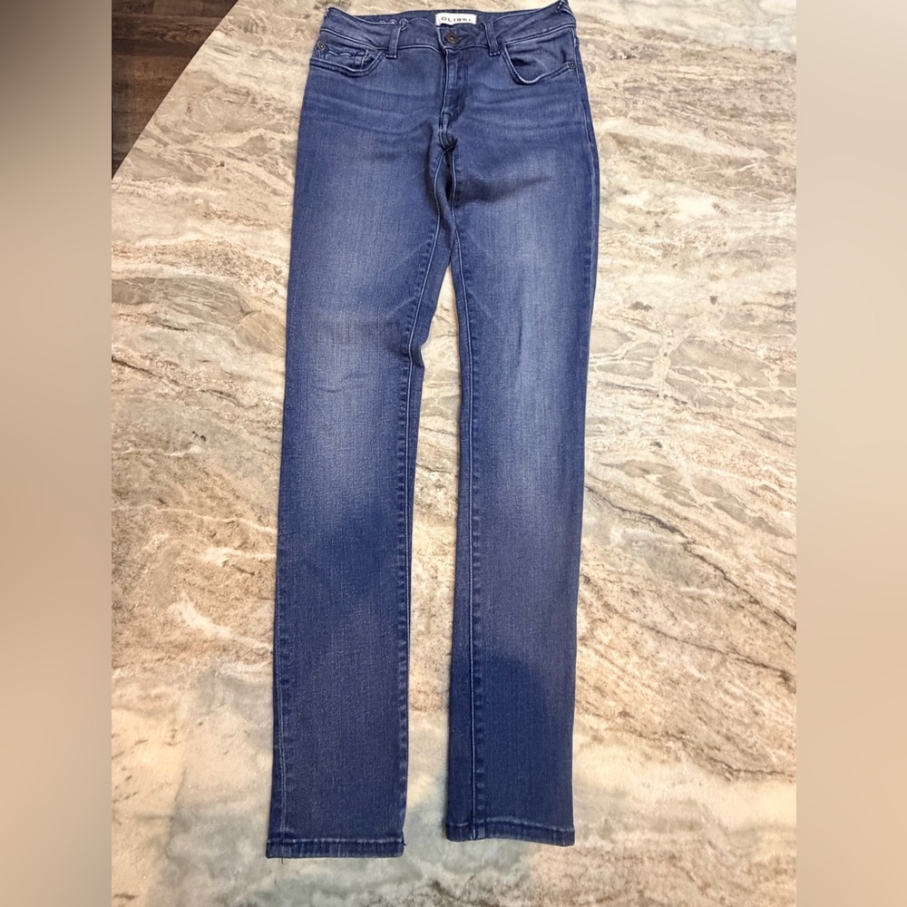 DL1961 Skinny Jeans Size 27 Dark Wash Stretch Premium Denim Women
